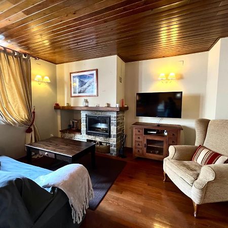Cal Berg - Apartamento Garos Lägenhet Exteriör bild