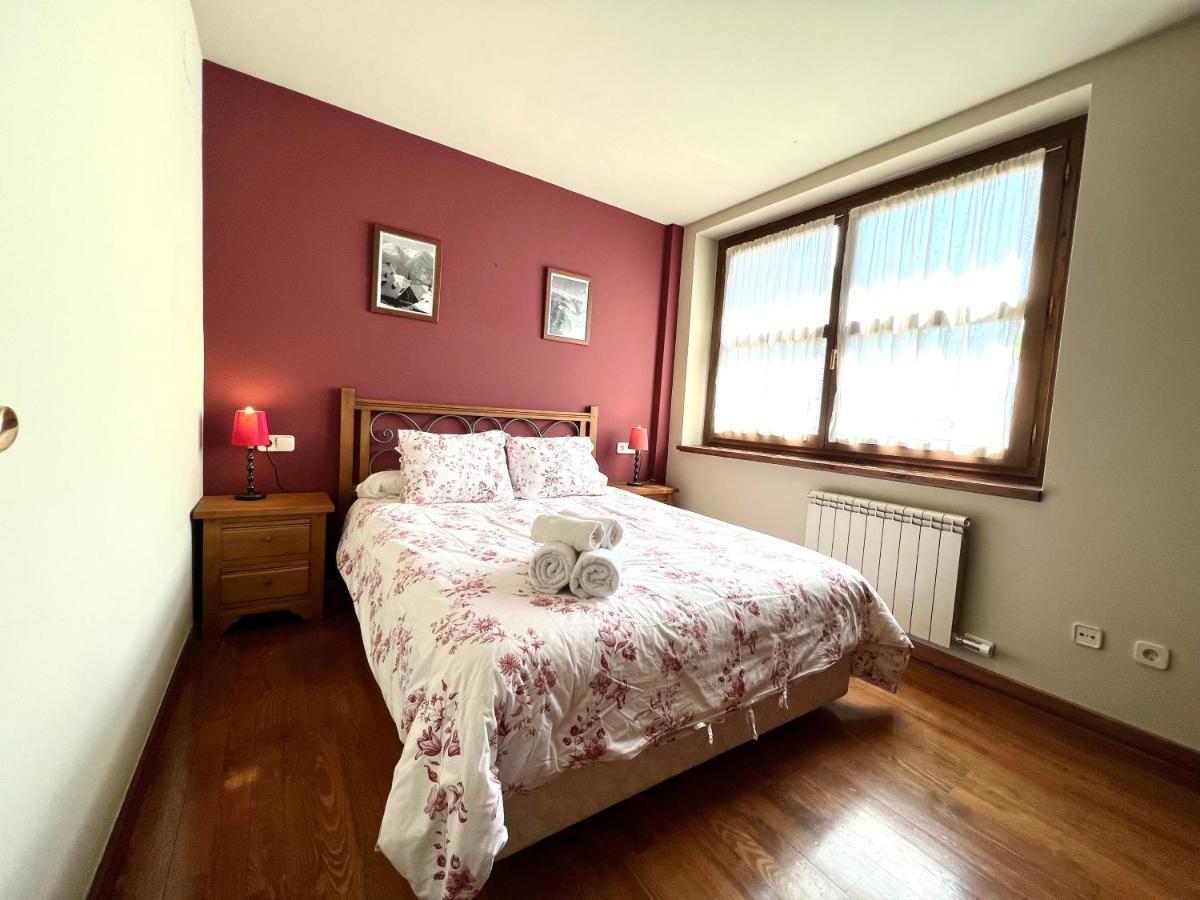 Cal Berg - Apartamento Garos Lägenhet Exteriör bild