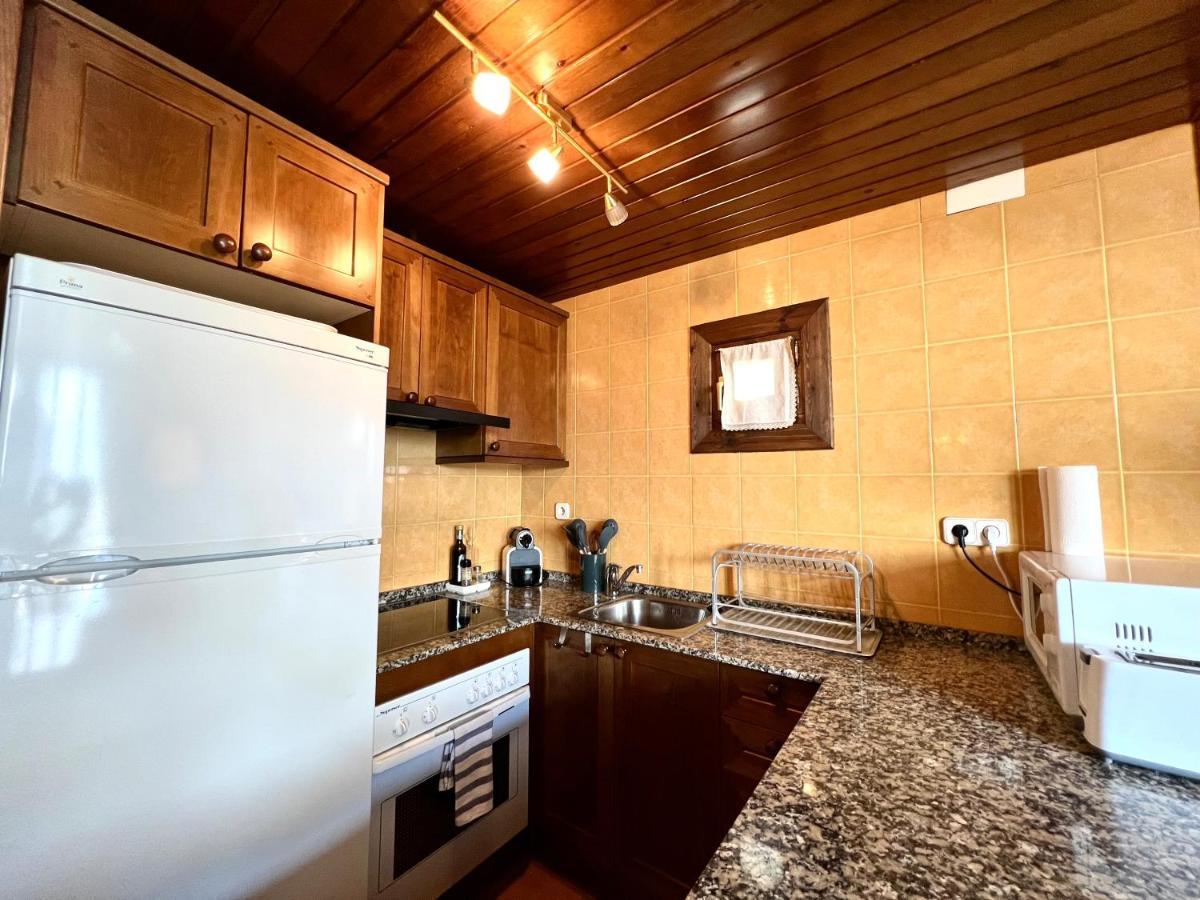 Cal Berg - Apartamento Garos Lägenhet Exteriör bild